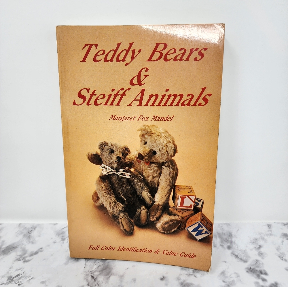Teddy Bears & Steiff Animals Paperback Book